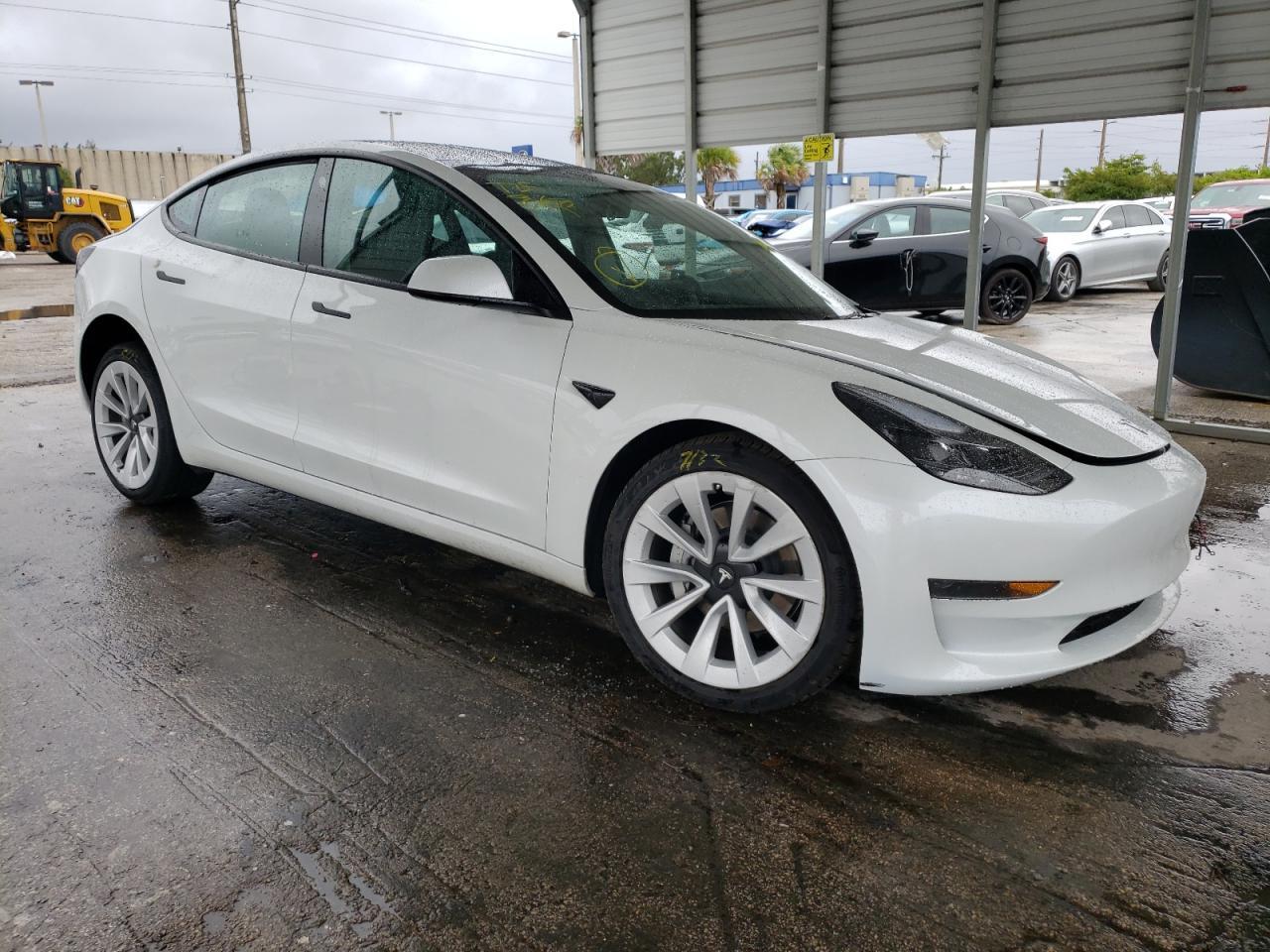 2023 TESLA MODEL 3 - Фото 4
