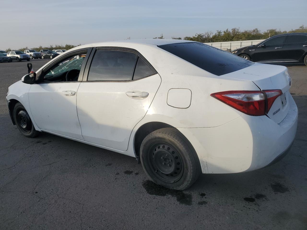 2014 TOYOTA COROLLA L - Image 2