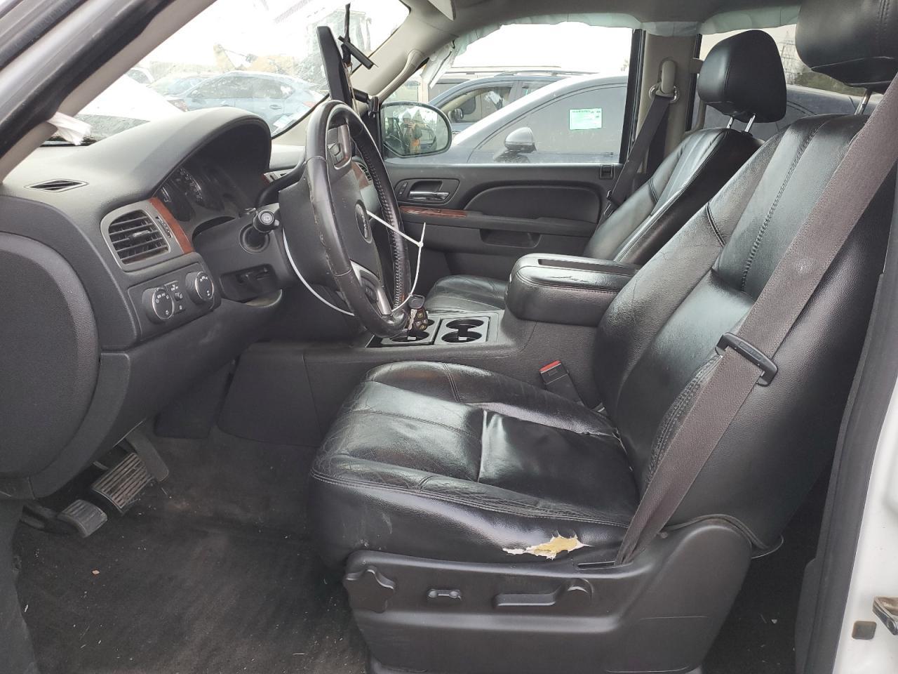 2012 GMC YUKON SLT - Image 7