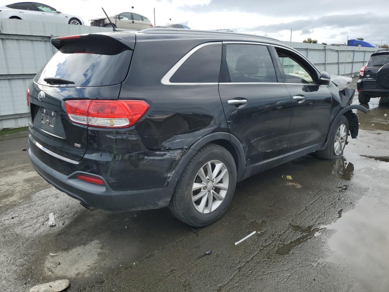 2017 KIA SORENTO LX - Фото 3