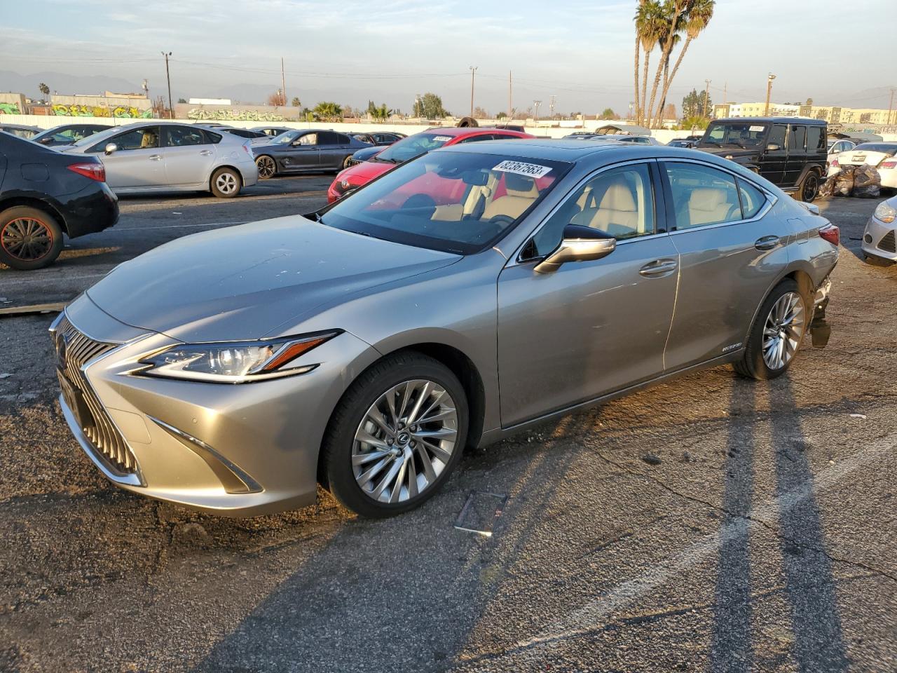 2019 LEXUS ES 300H car image