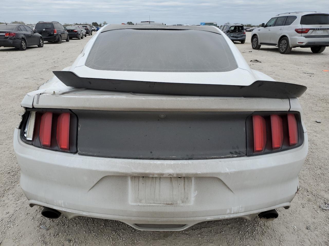 2016 FORD MUSTANG GT - Image 6