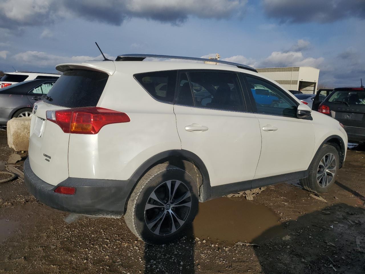 2015 TOYOTA RAV4 LIMIT - Фото 3