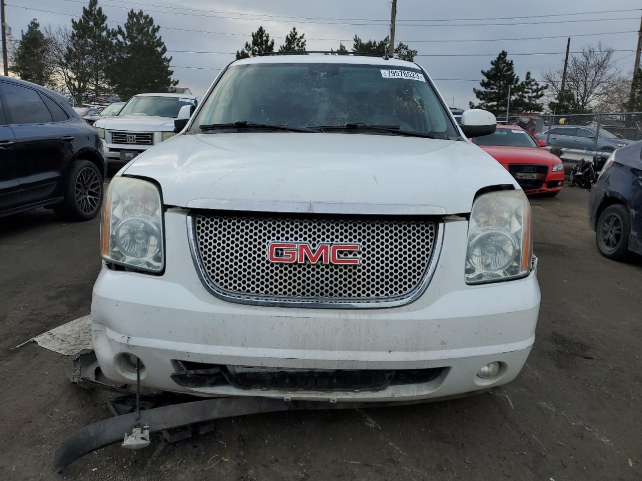2012 GMC YUKON SLT - Image 5