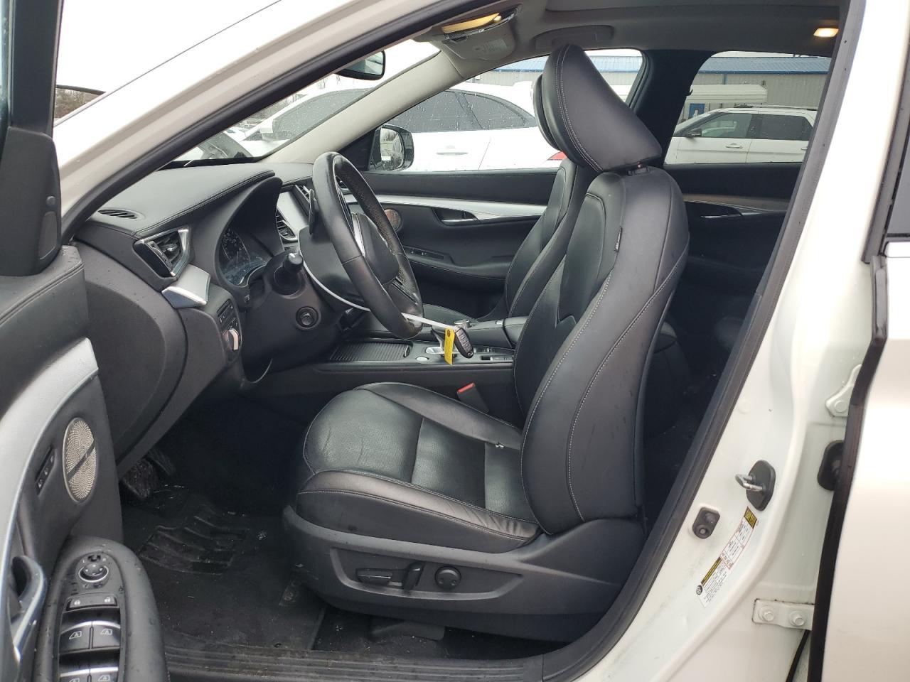 2019 INFINITI QX50 ESSEN - Image 7