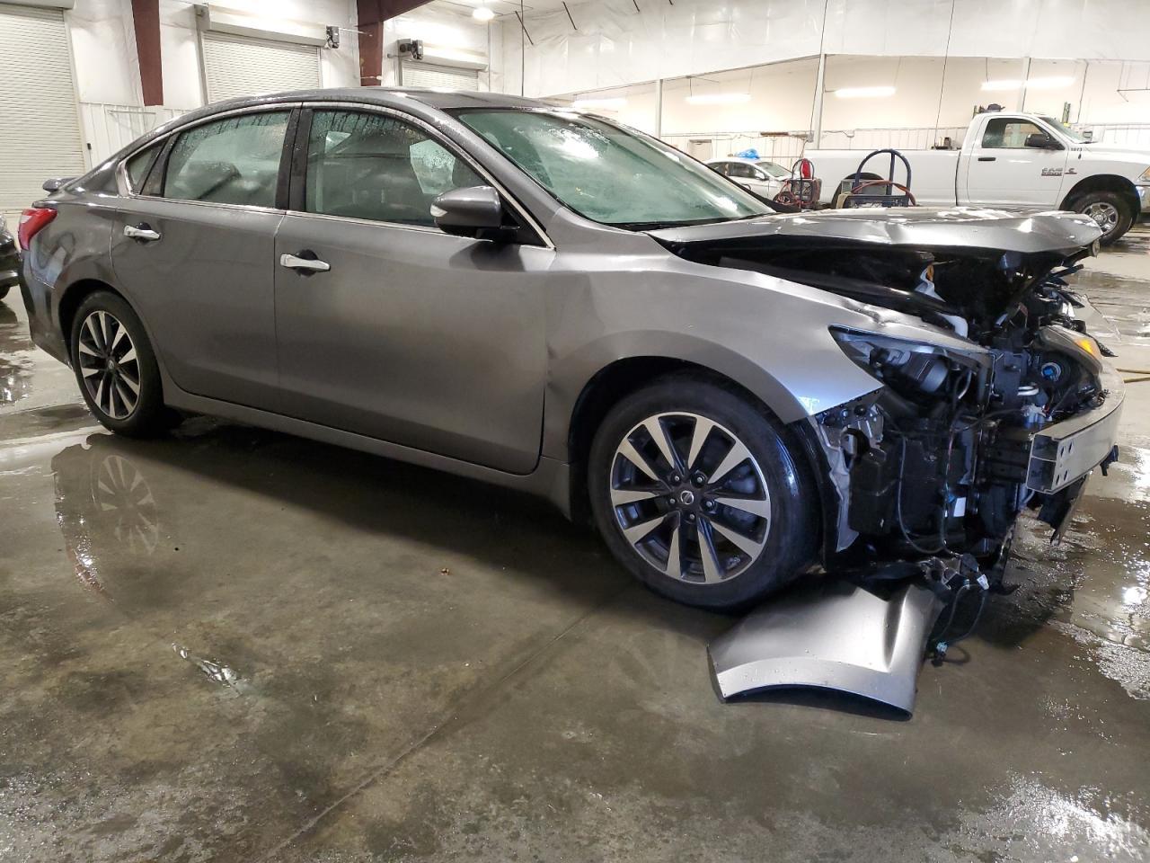 2017 NISSAN ALTIMA 2.5 - Image 4