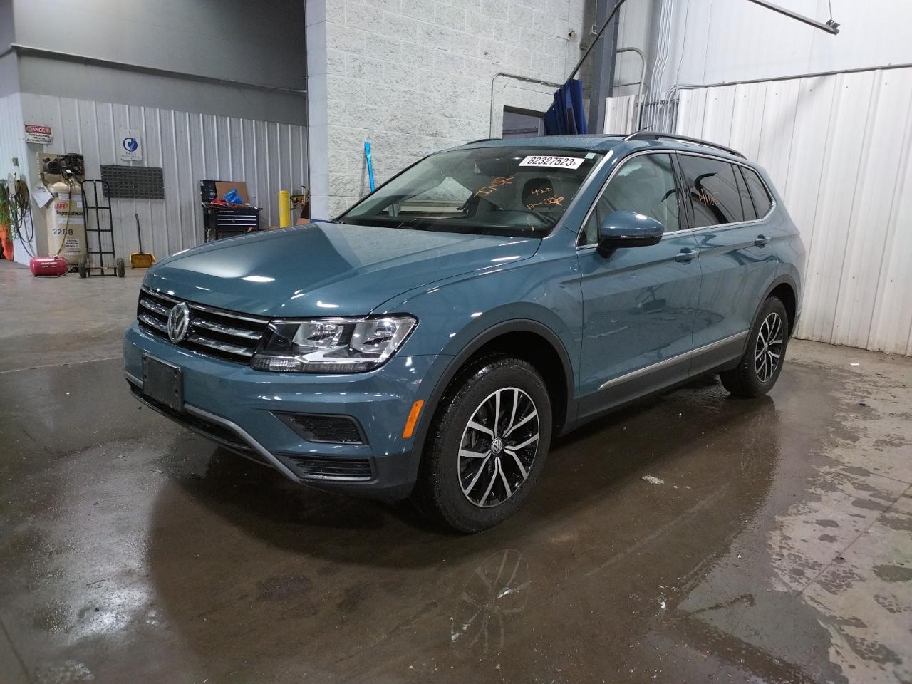 2021 VOLKSWAGEN TIGUAN SE car image