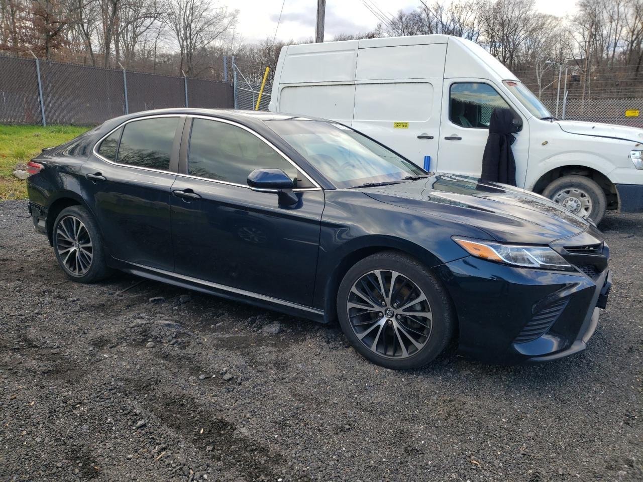 2018 TOYOTA CAMRY L - Фото 4