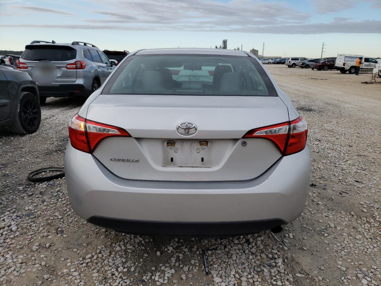 2016 TOYOTA COROLLA L - Фото 6