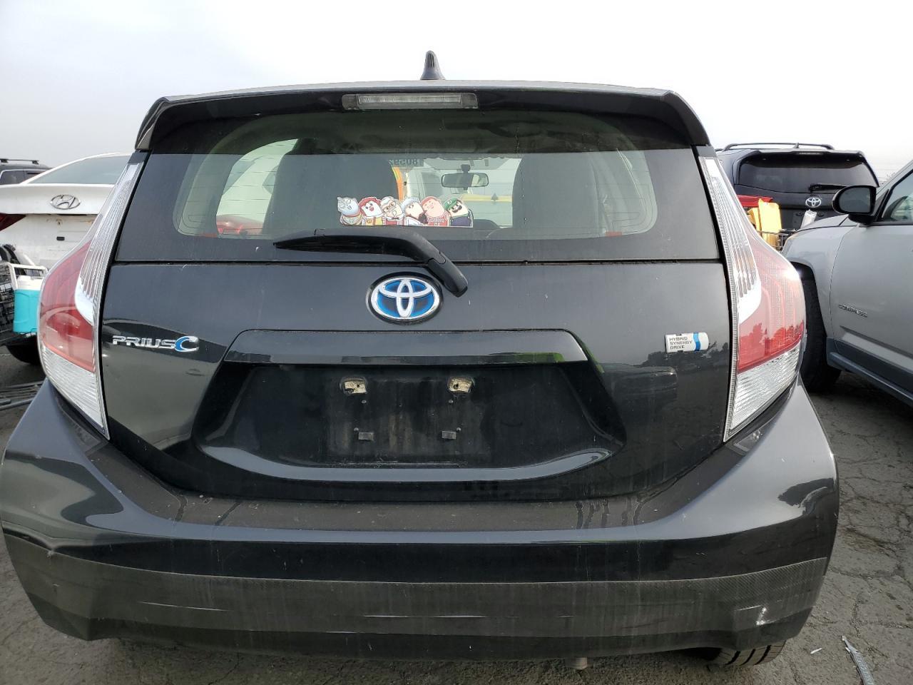 2016 TOYOTA PRIUS C - Фото 6