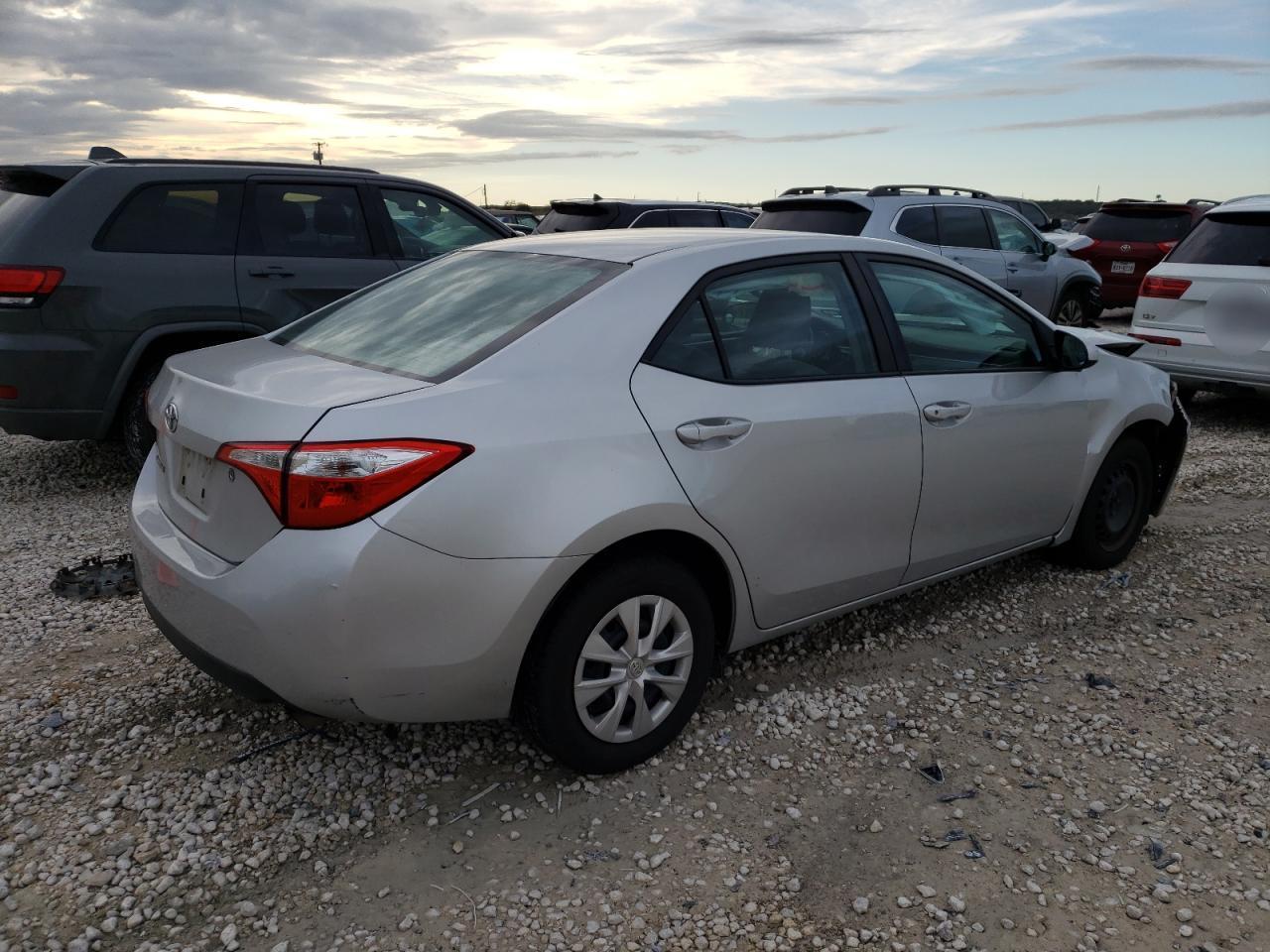 2016 TOYOTA COROLLA L - Фото 3