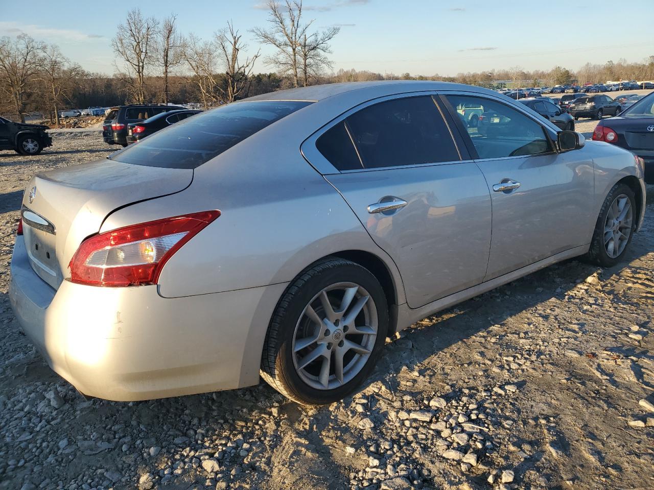 2011 NISSAN MAXIMA S - Image 3