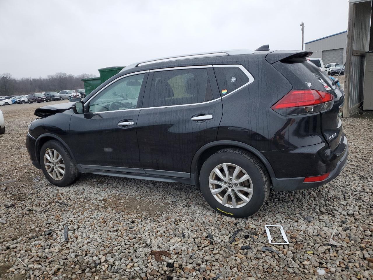 2017 NISSAN ROGUE S - Фото 2