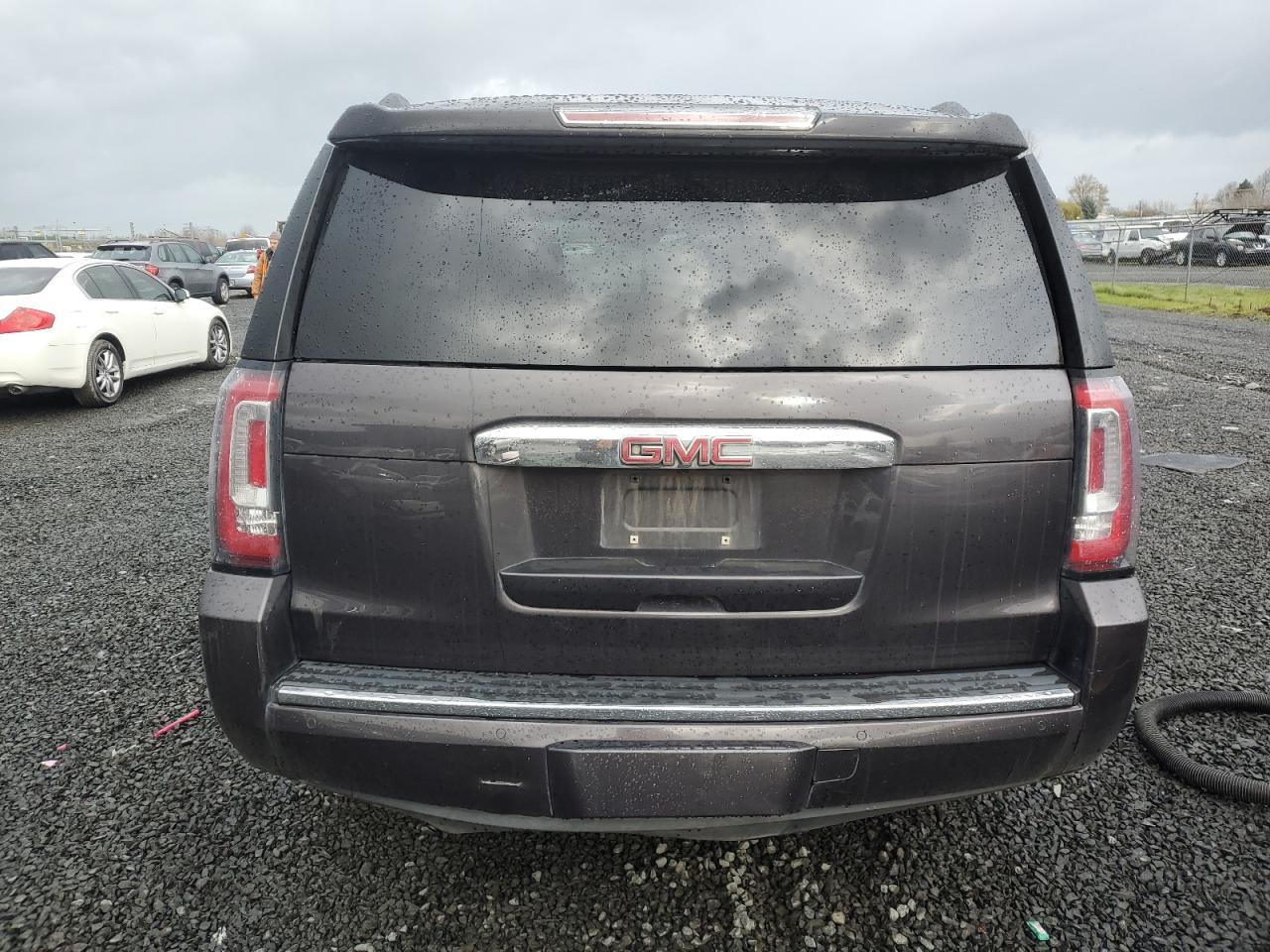2016 GMC YUKON DENA - Фото 6