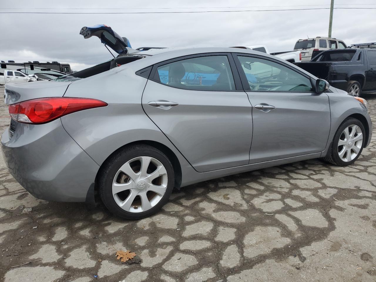 2013 HYUNDAI ELANTRA GL - Image 3