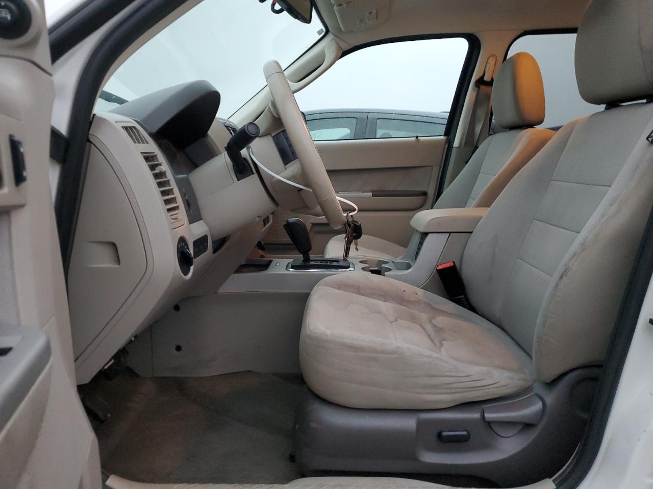 2010 FORD ESCAPE XLT - Фото 7