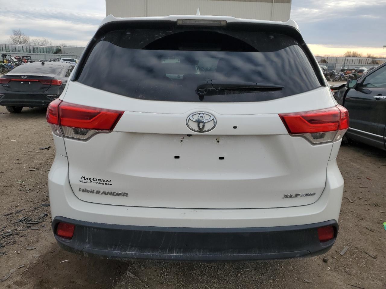 2019 TOYOTA HIGHLANDER - Фото 6