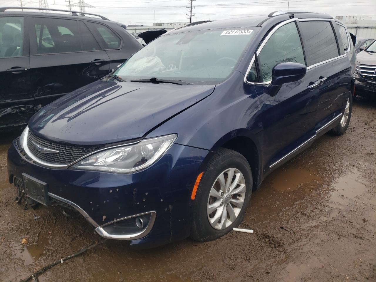 2019 CHRYSLER PACIFICA T car image