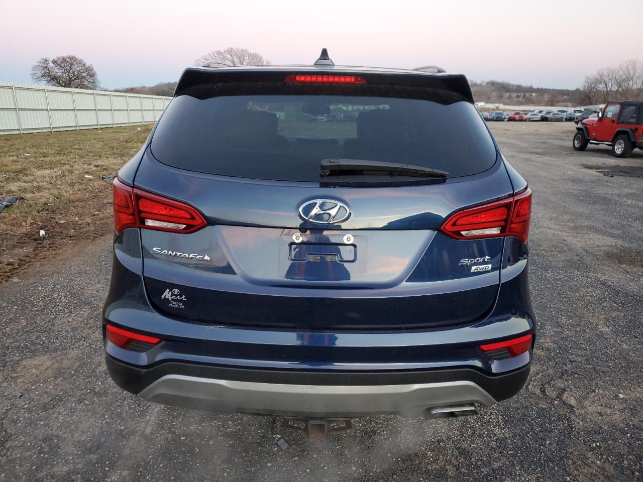 2017 HYUNDAI SANTA FE S - Image 6