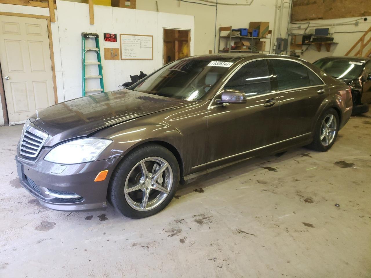 2013 MERCEDES-BENZ S 550 4MAT car image