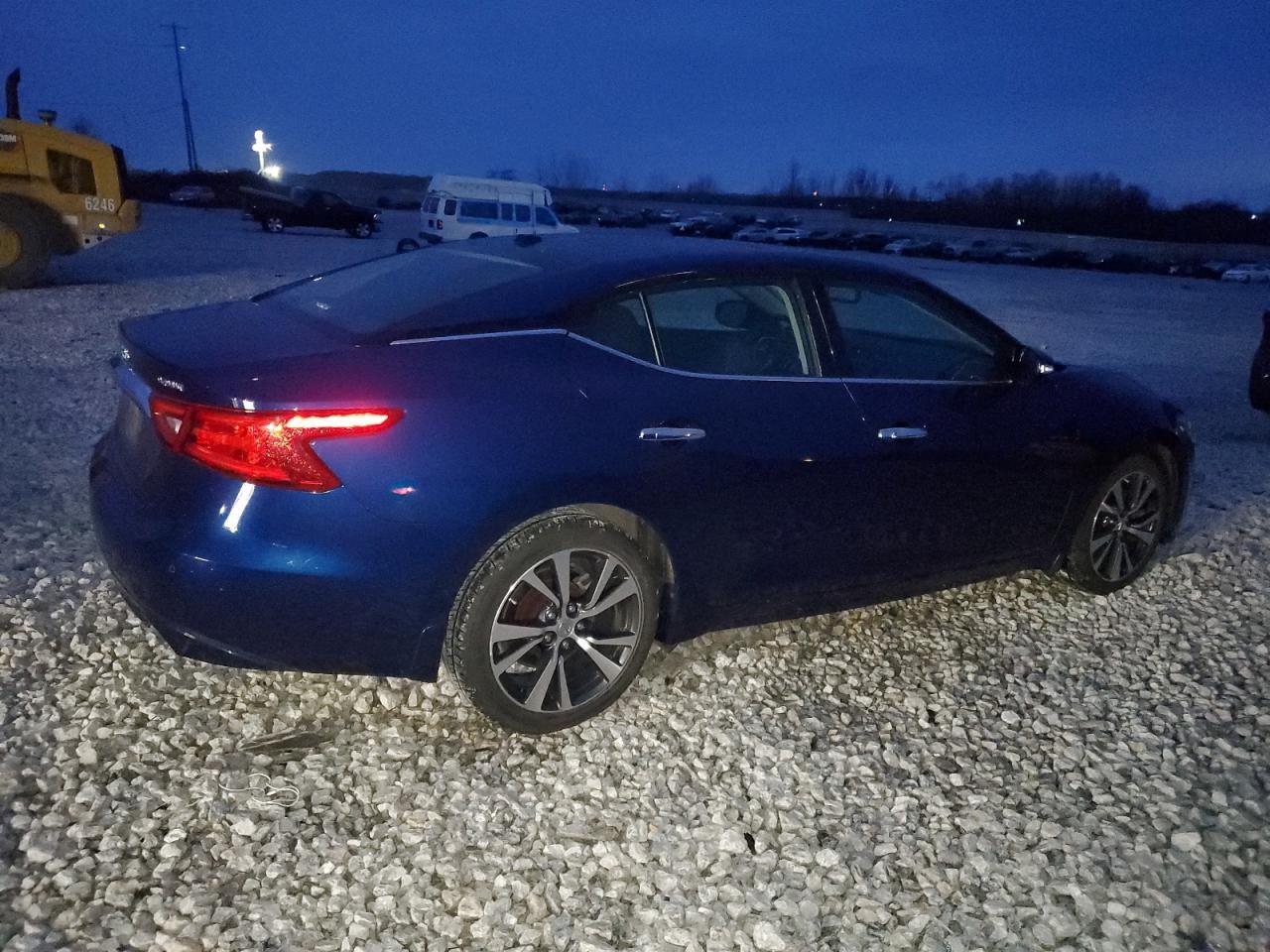 2017 NISSAN MAXIMA 3.5 - Фото 3