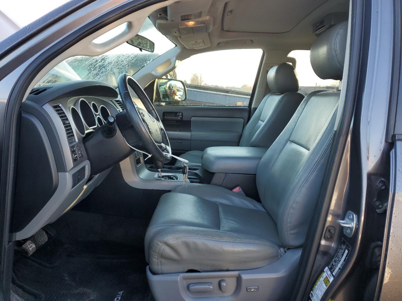 2012 TOYOTA SEQUOIA SR - Image 7