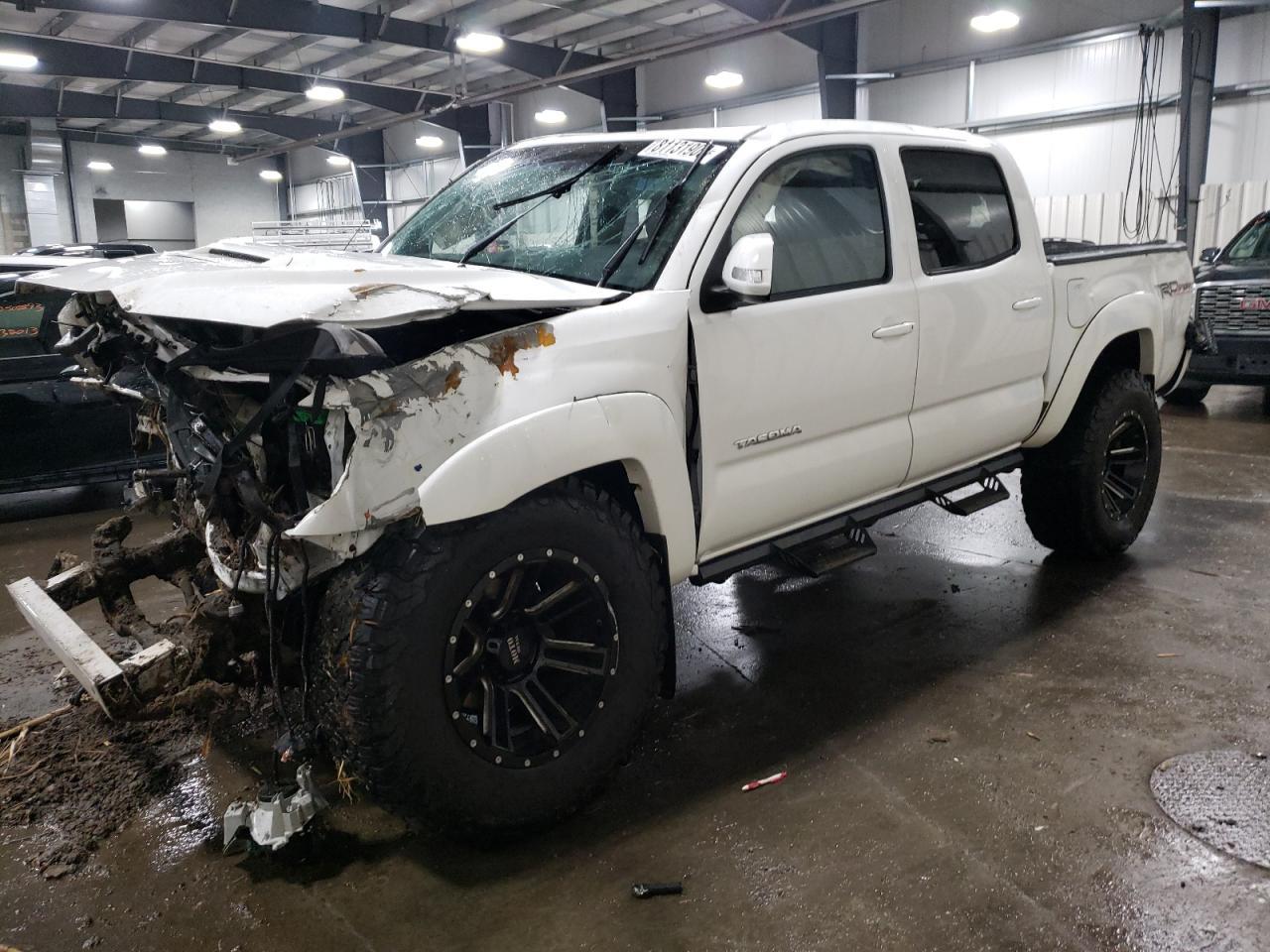 2015 TOYOTA TACOMA DOU car image