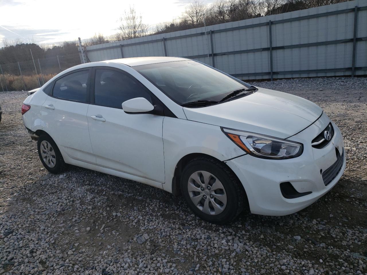 2016 HYUNDAI ACCENT SE - Фото 4