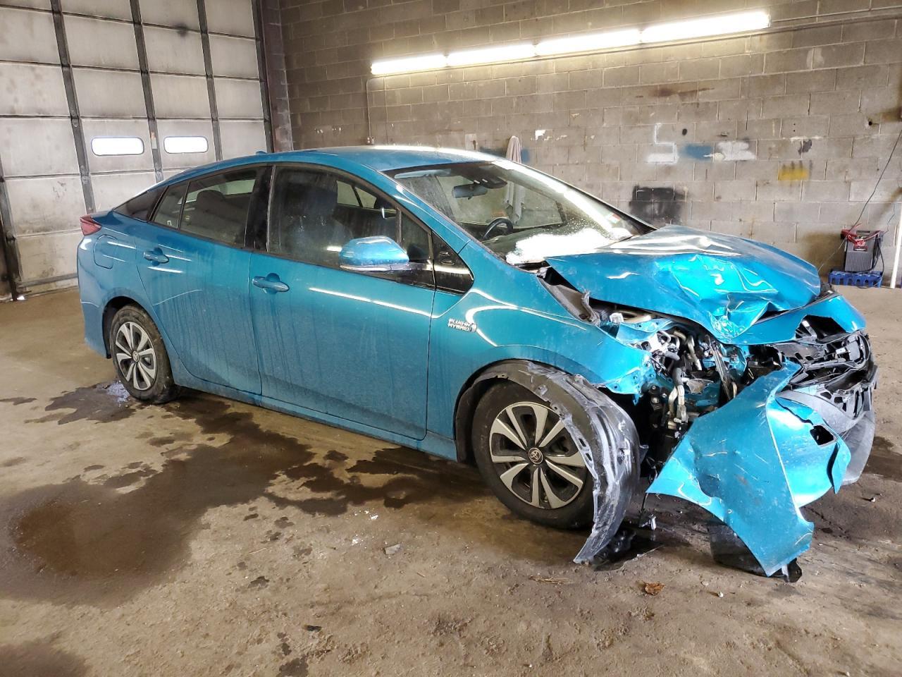 2018 TOYOTA PRIUS PRIM - Image 4