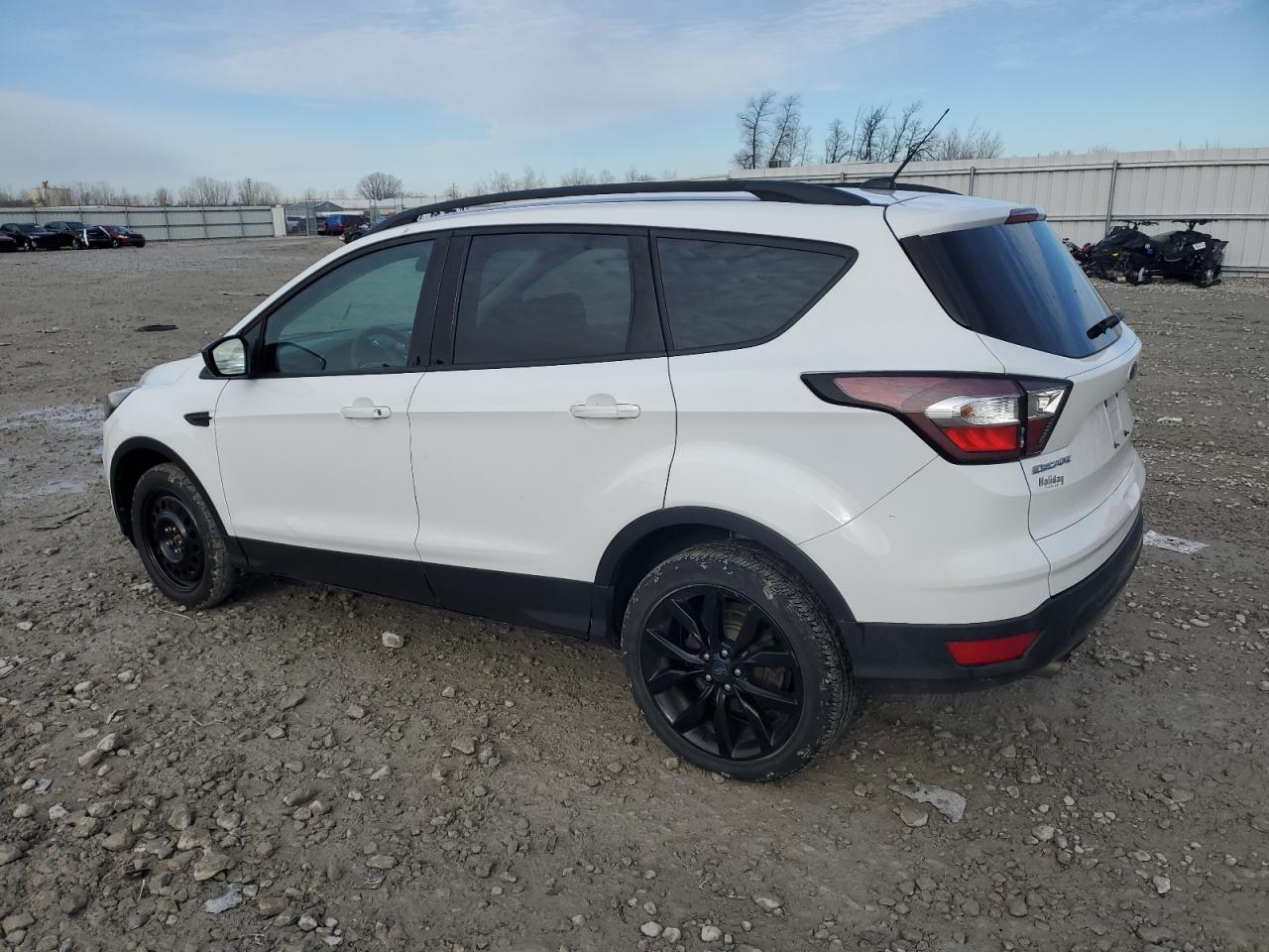 2017 FORD ESCAPE SE - Image 2