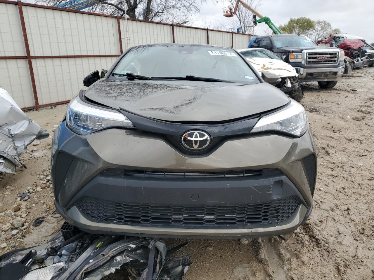 2021 TOYOTA C-HR XLE - Image 5