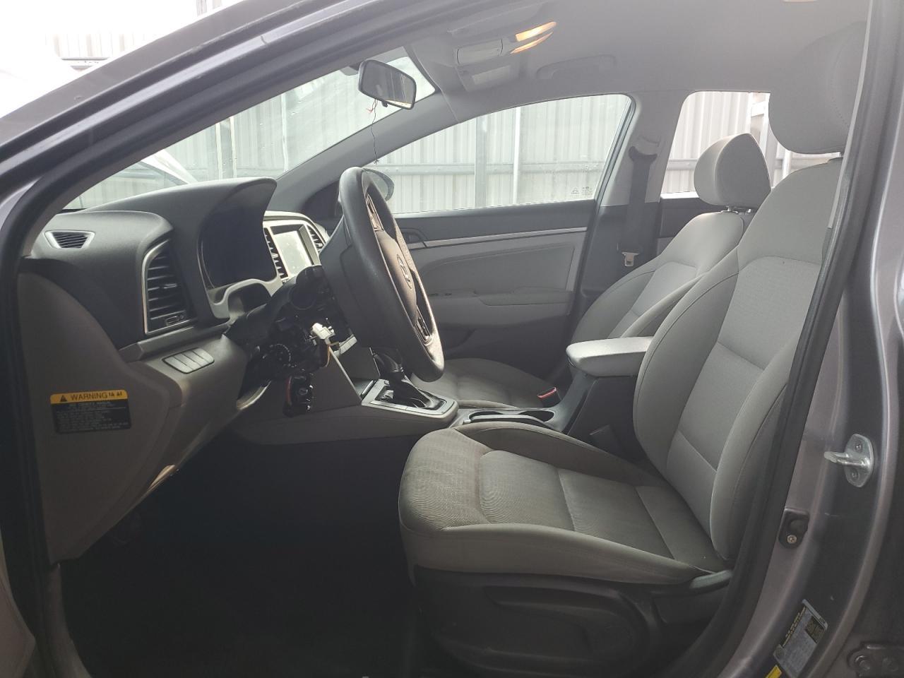 2017 HYUNDAI ELANTRA SE - Фото 7