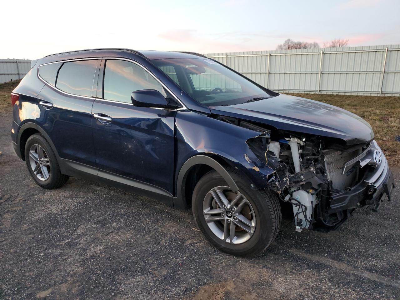 2017 HYUNDAI SANTA FE S - Image 4