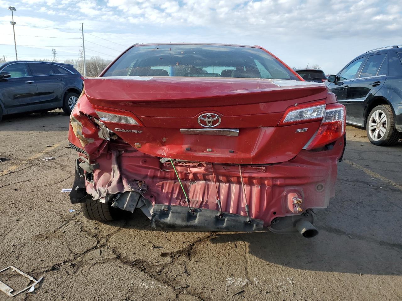 2014 TOYOTA CAMRY L - Image 6