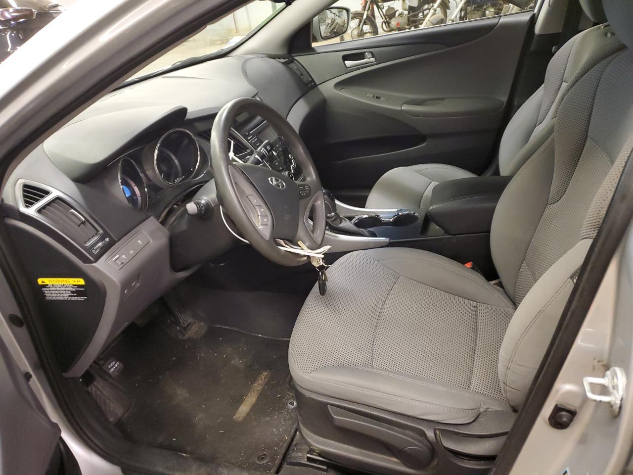 2013 HYUNDAI SONATA GLS - Фото 7