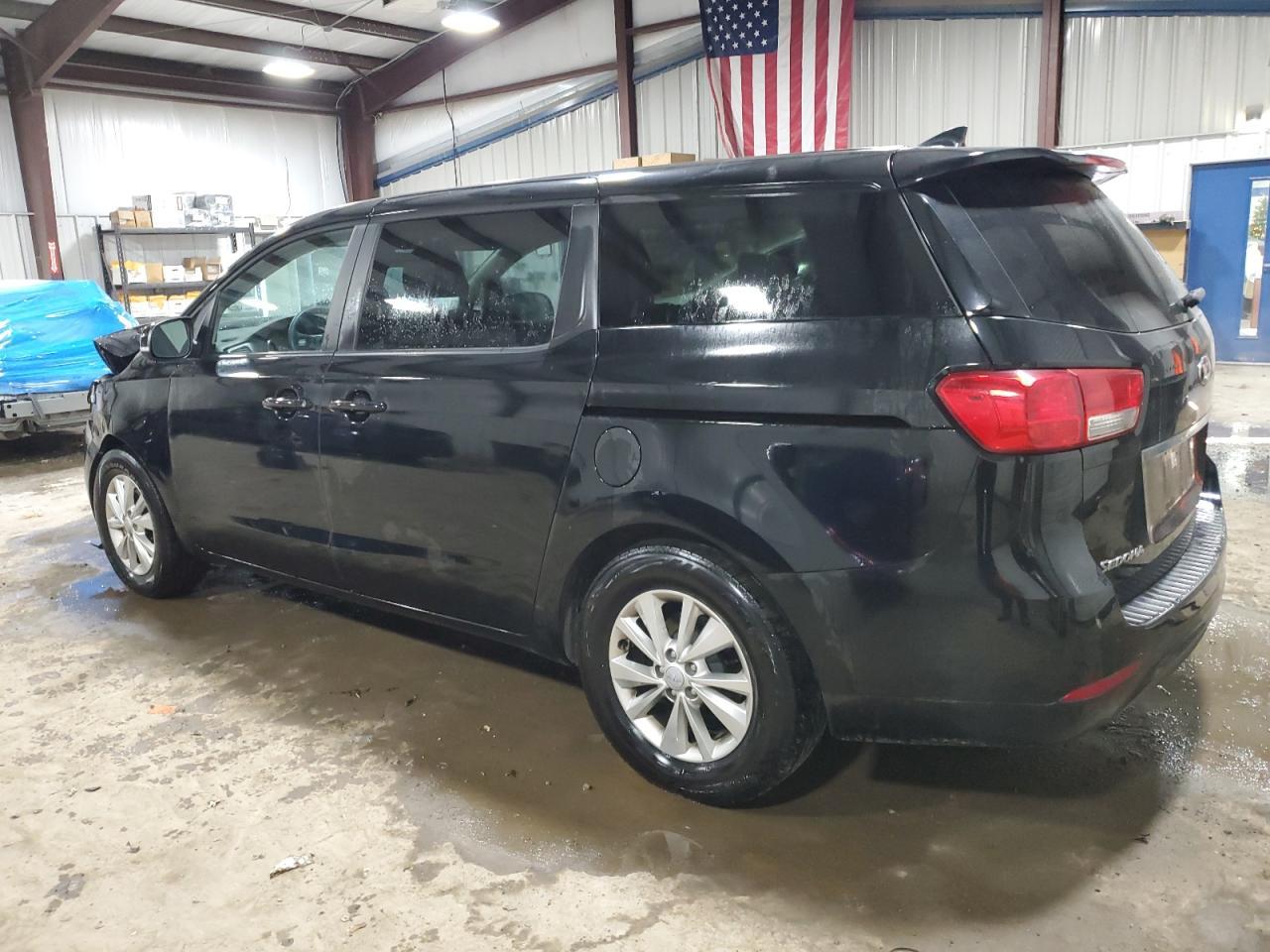 2017 KIA SEDONA LX - Фото 2