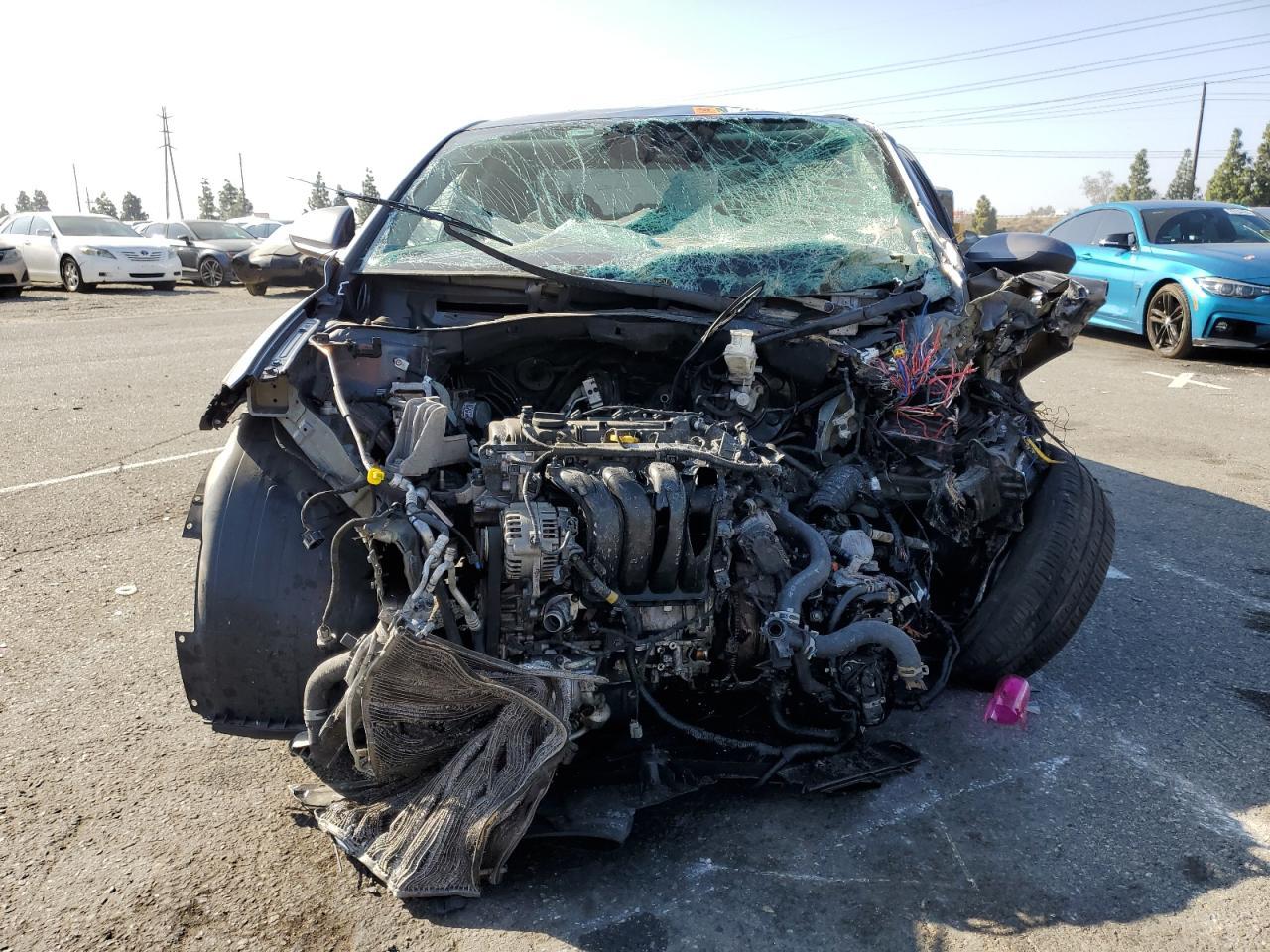 2018 HYUNDAI ELANTRA SE - Фото 5