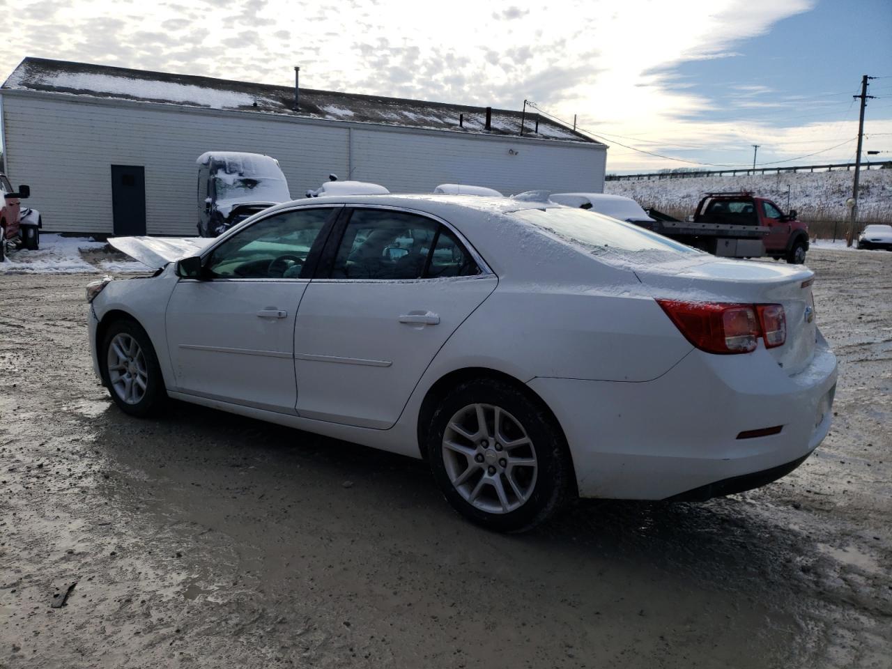 2015 CHEVROLET MALIBU 1LT - Image 2