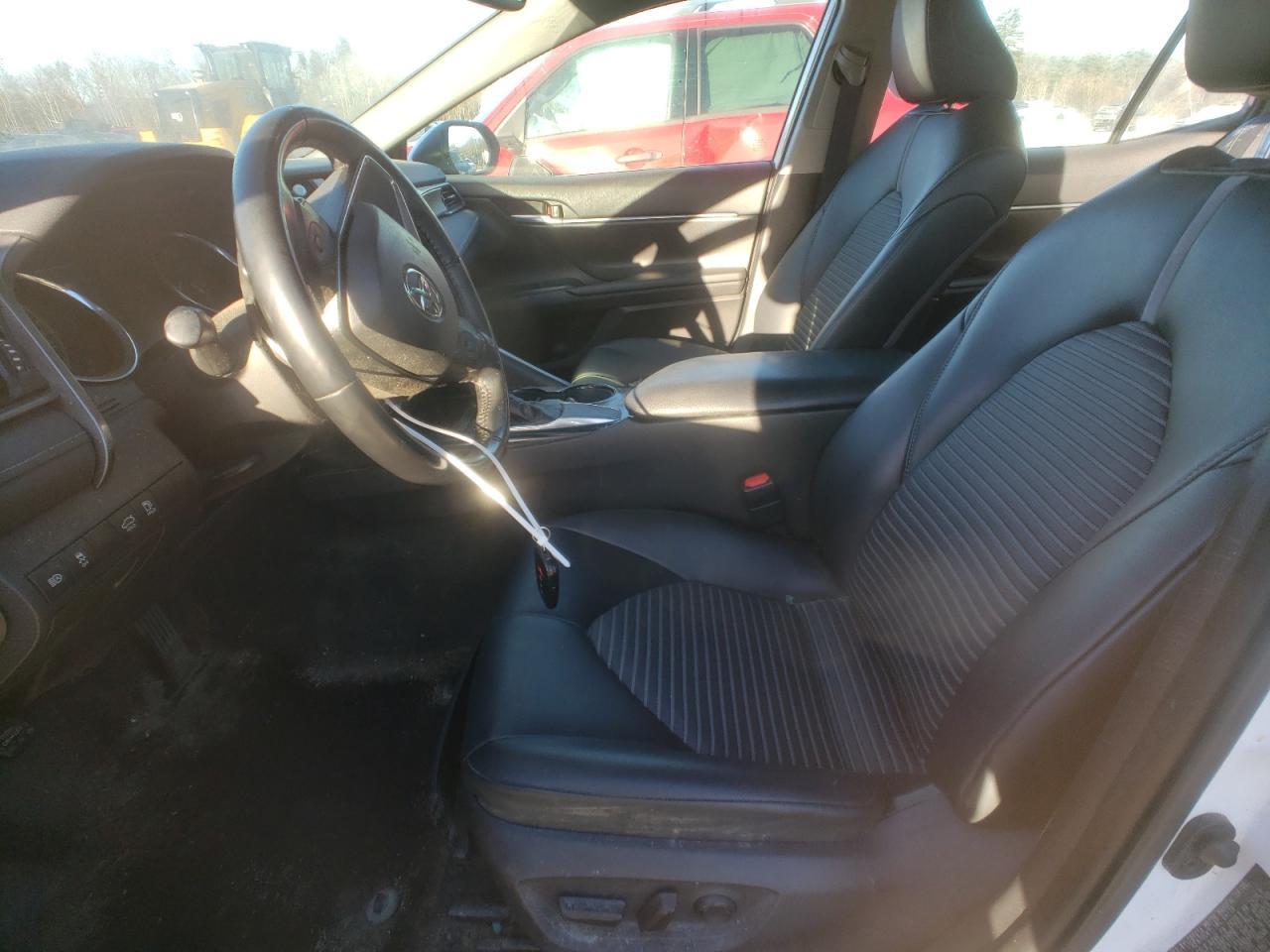2019 TOYOTA CAMRY L - Фото 7