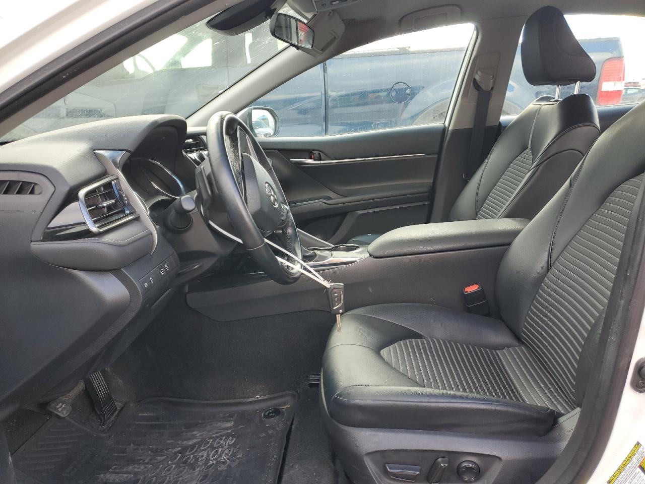 2020 TOYOTA CAMRY SE - Image 7