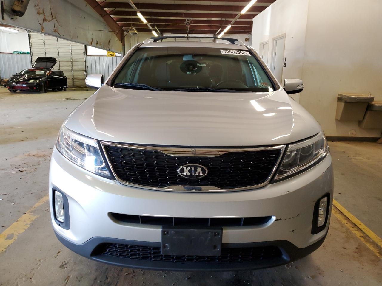 2014 KIA SORENTO LX - Фото 5