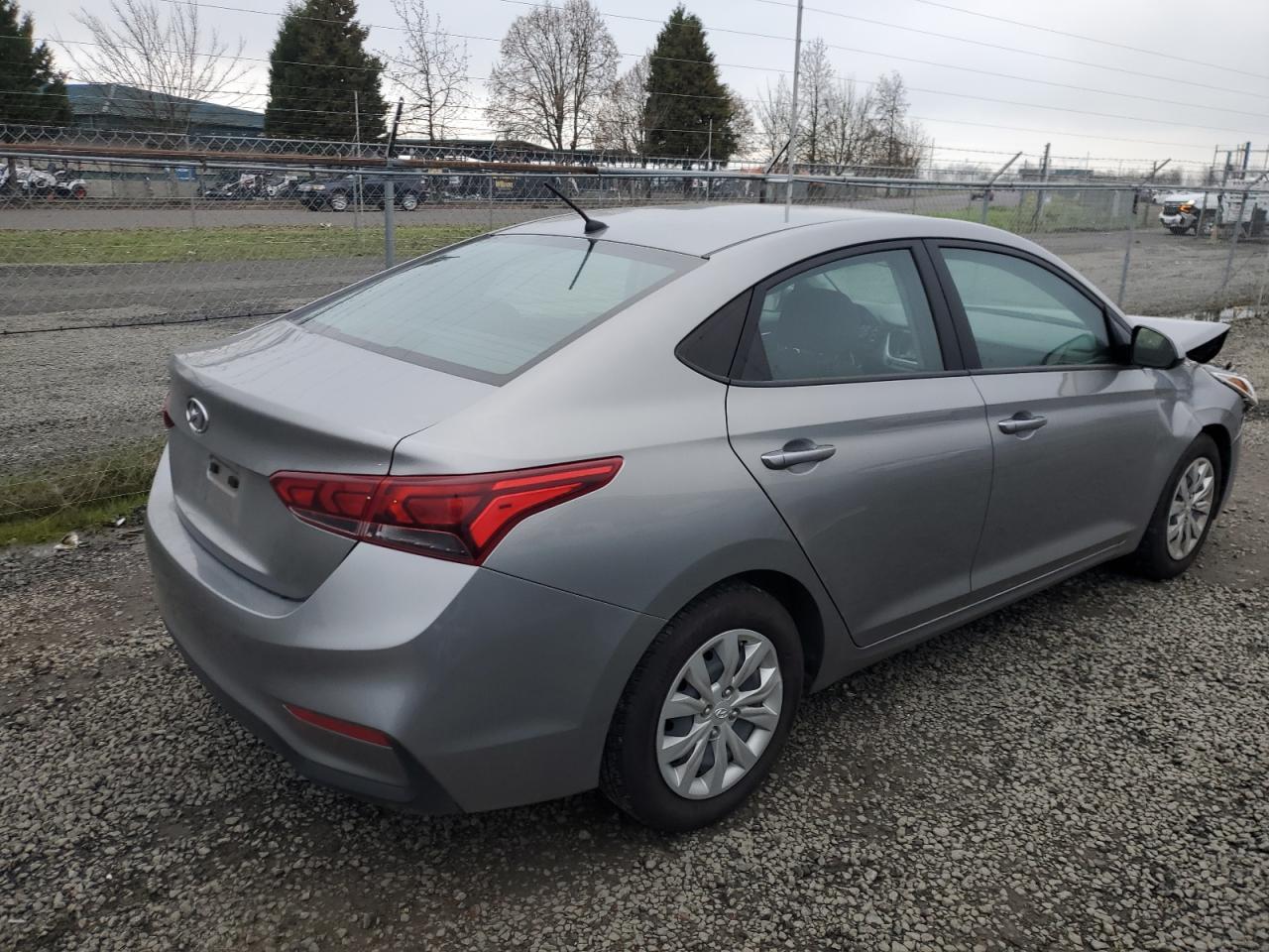 2021 HYUNDAI ACCENT SE - Фото 3