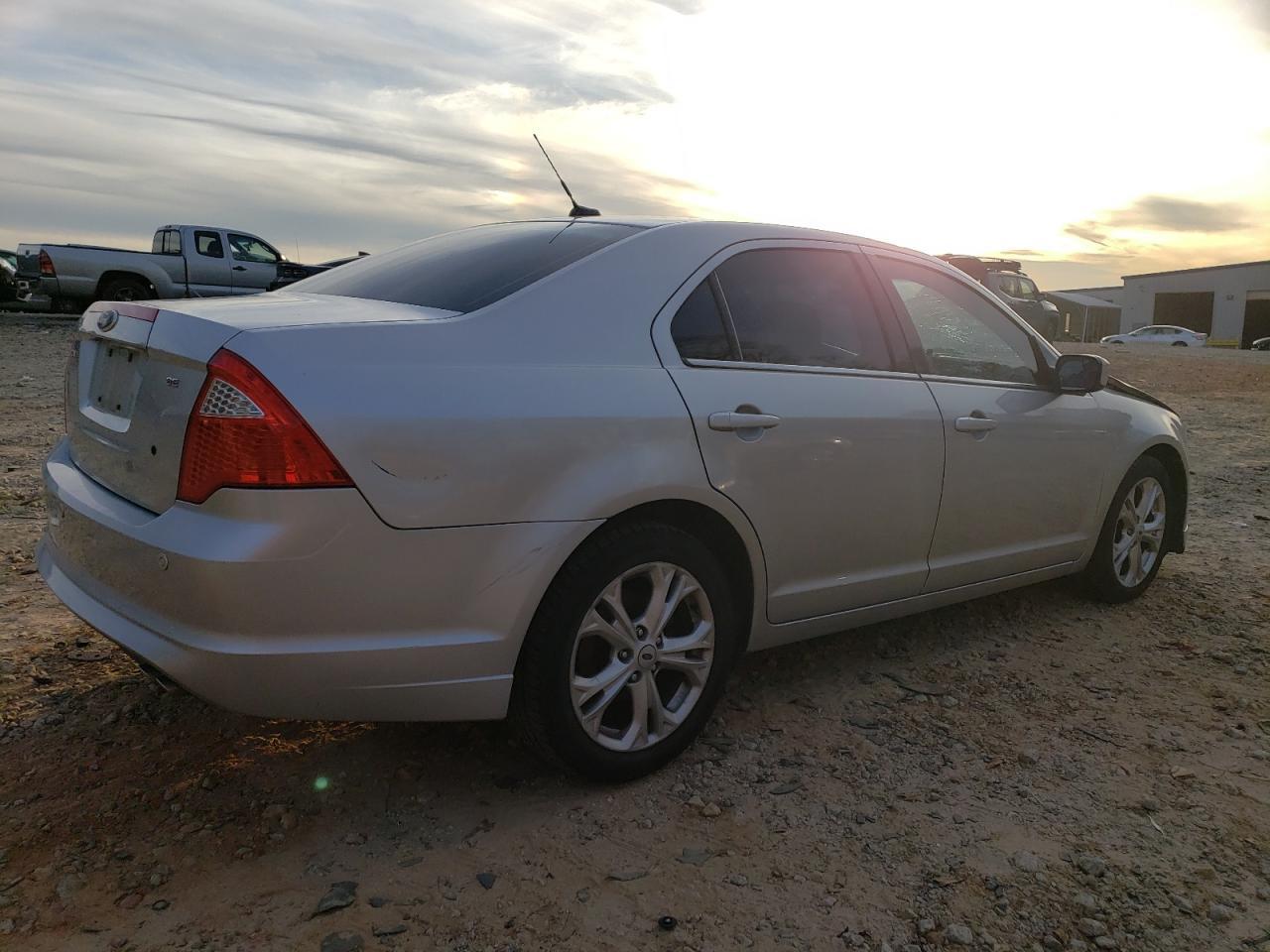 2012 FORD FUSION SE - Image 3
