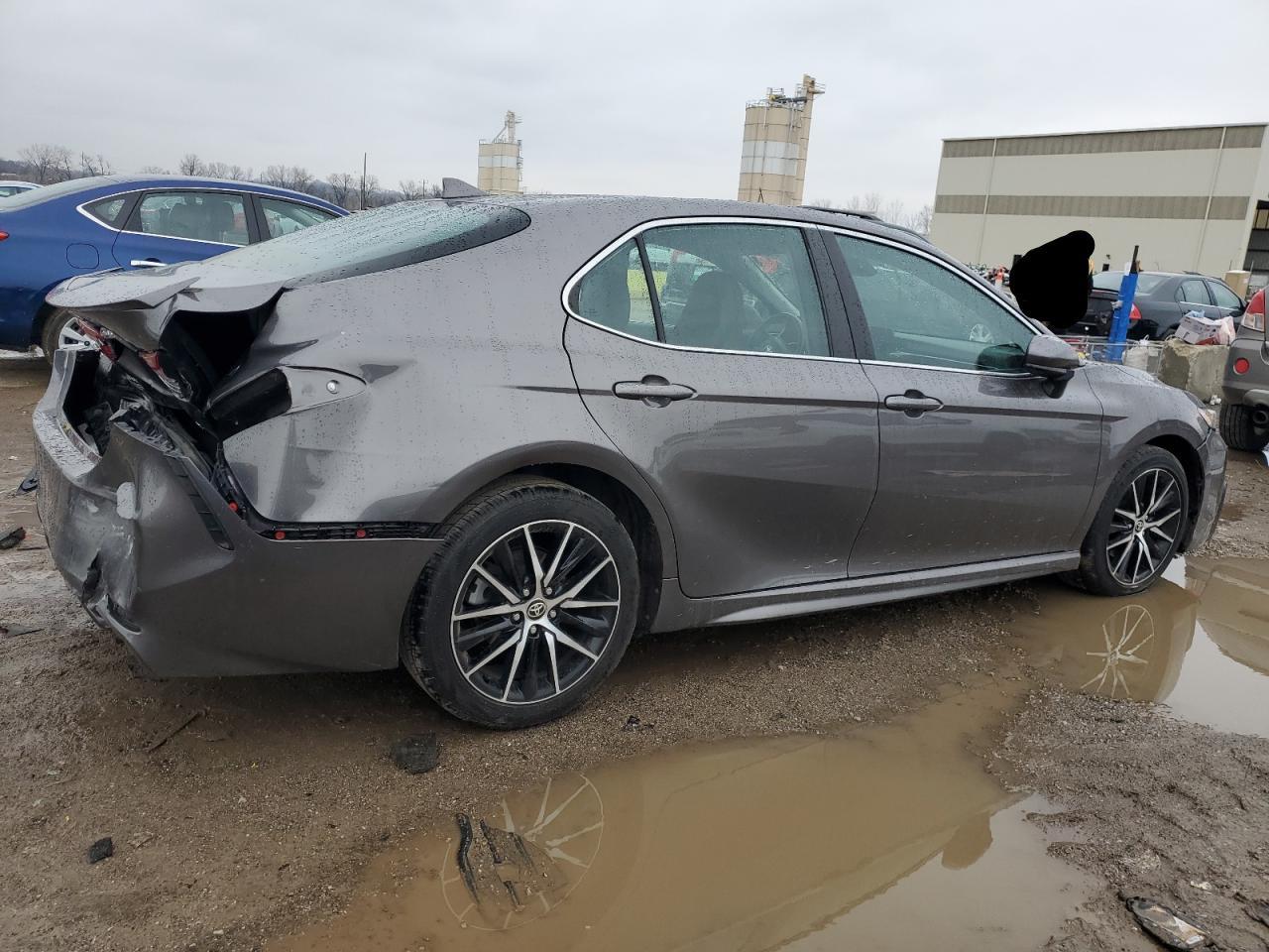 2021 TOYOTA CAMRY SE - Фото 3