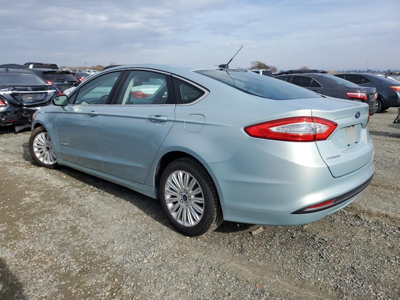 2013 FORD FUSION SE - Image 2