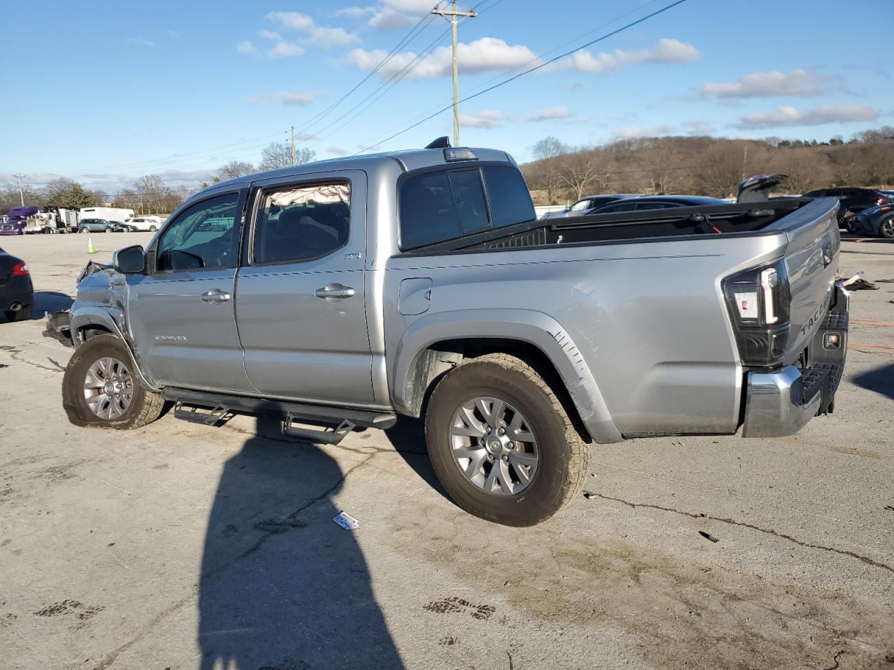 2017 TOYOTA TACOMA DOU - Фото 2