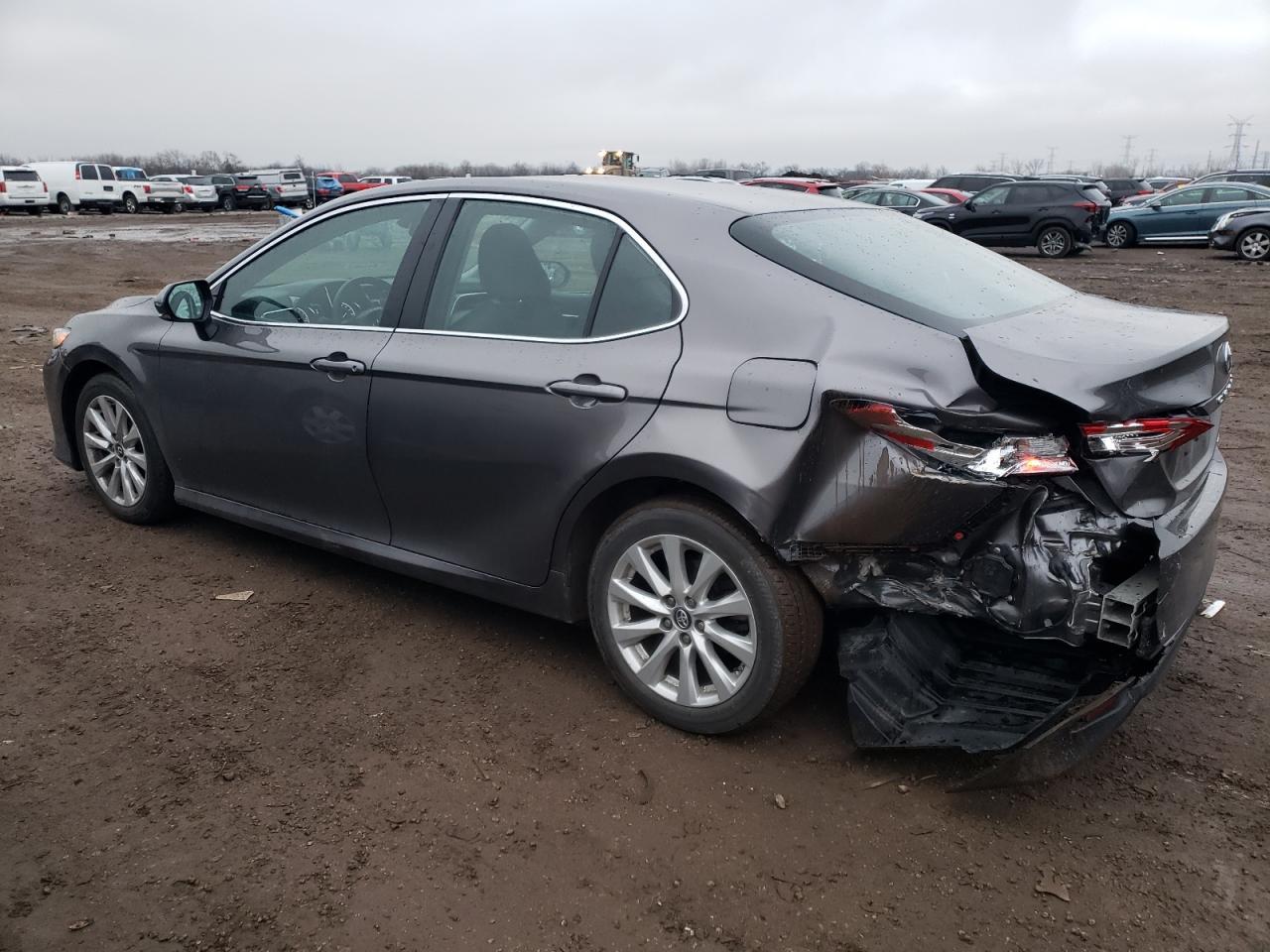 2018 TOYOTA CAMRY L - Фото 2