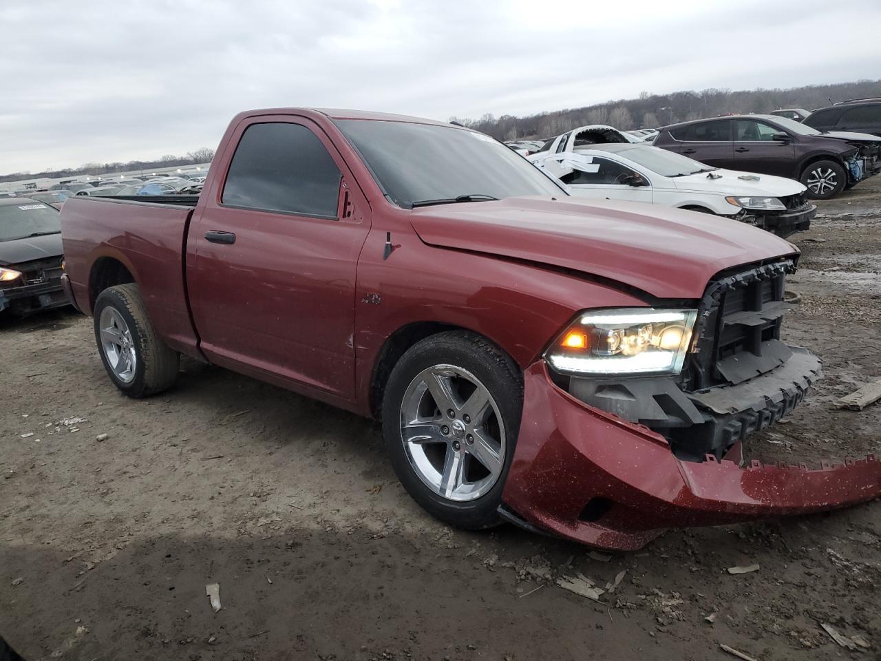 2014 RAM 1500 ST - Фото 4