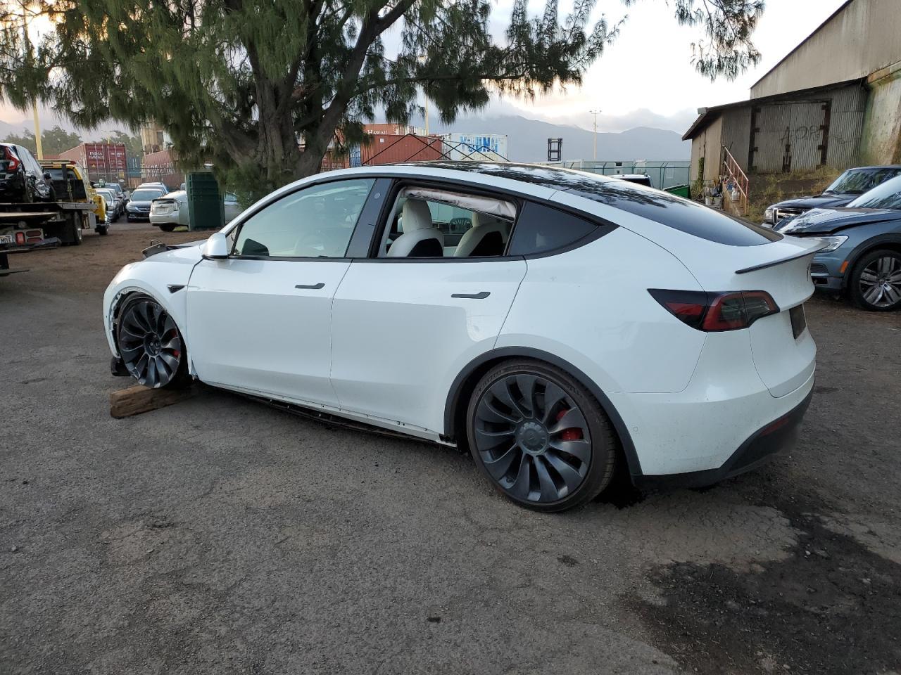 2022 TESLA MODEL Y - Image 2