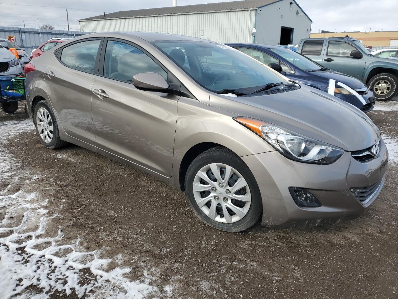 2013 HYUNDAI ELANTRA GL - Image 4